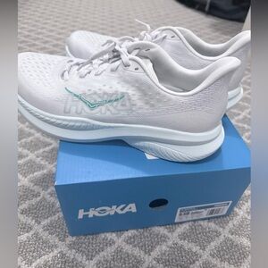 Hoka Mach 6
